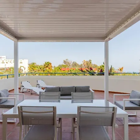 Apartment En Banana Junto Al Mar - *