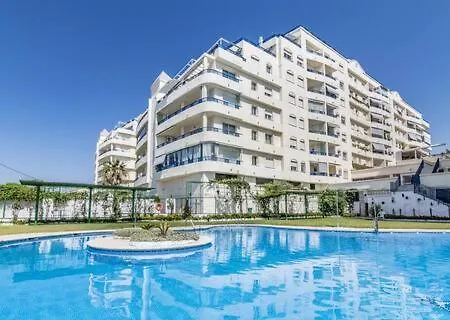 En Banana Junto Al Mar - *