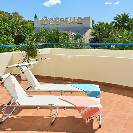 En Banana Beach, Near The Appartamento Marbella